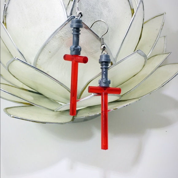 Star Wars Kylo Ren light saber earrings - Picture 3 of 5